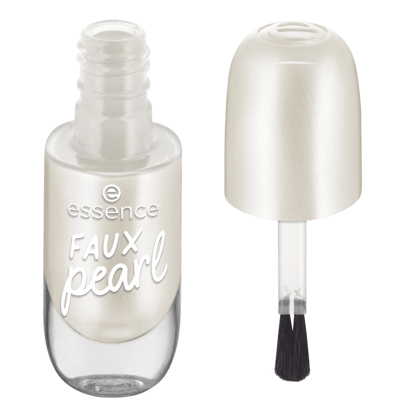 Esmalte destampado, ao lado é possível ver o pincel bem denso e macio.