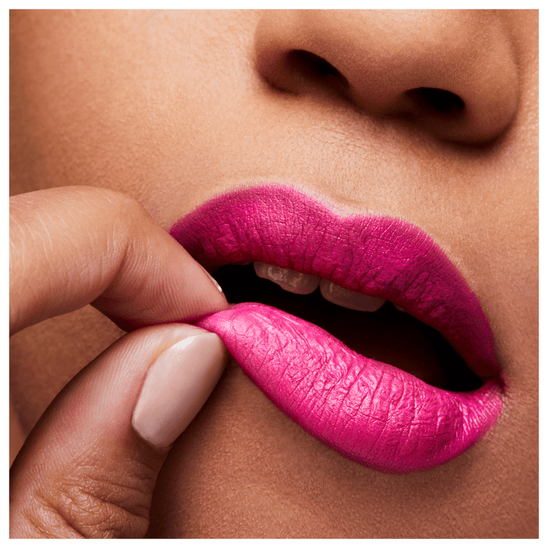 M·A·C Matte Lipstick Breathing Fire - Batom 3g