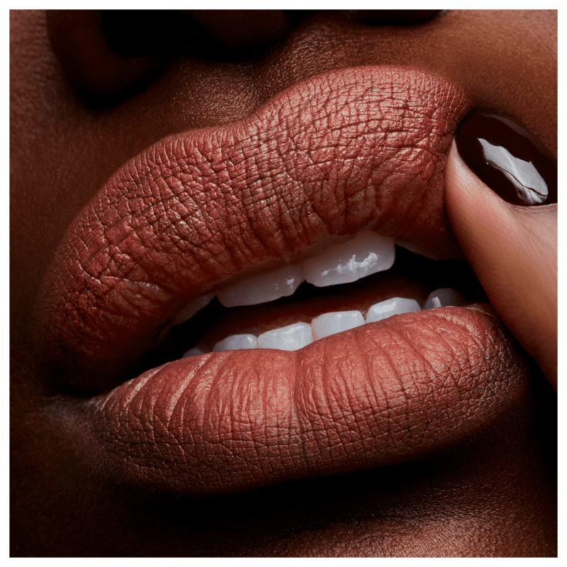 M·A·C Powder Kiss Mull It Over - Batom Matte 3g