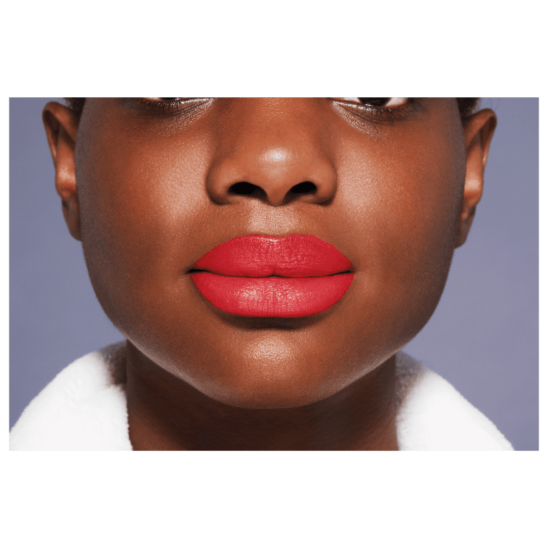 Shiseido VisionAiry 226 Cherry Festival - Batom Cremoso 1,6g