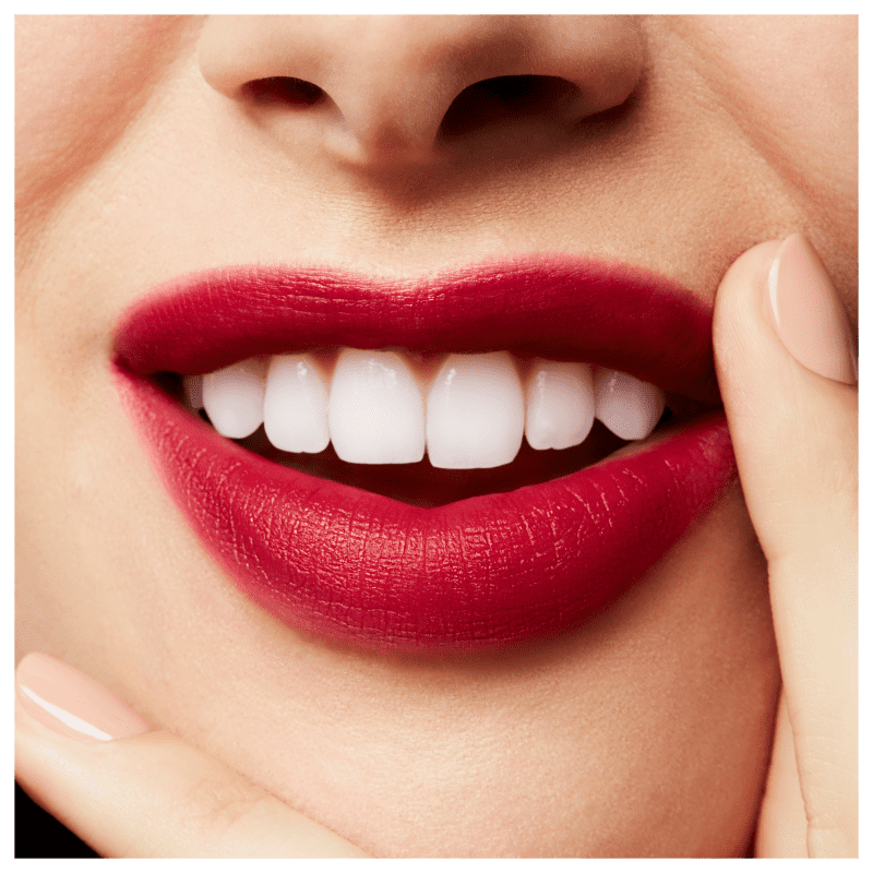 M·A·C Powder Kiss Burning Love - Batom Líquido 5ml