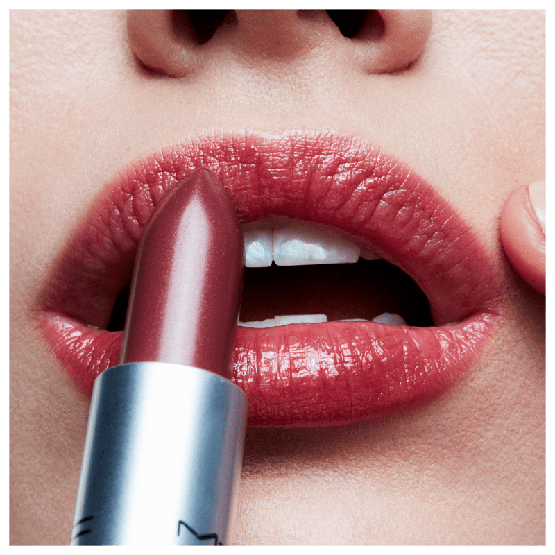 M·A·C Lustre Lipstick Lustre Capricious - Batom Cintilante 3g