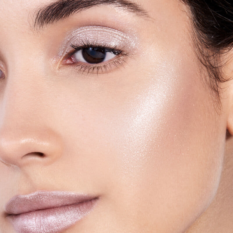 Shiseido Aura Dew 01 Lunar - Iluminador 4,8g