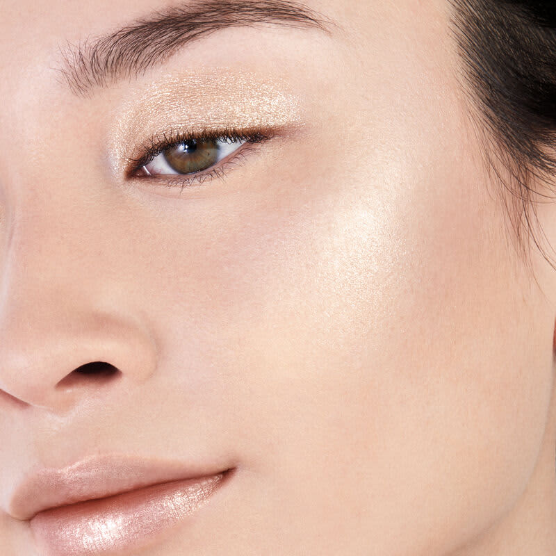 Shiseido Aura Dew 02 Solar - Iluminador 4,8g