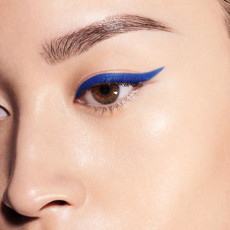 Shiseido Kajal InkArtist 08 Gunjo Blue - Lápis de Olho 0,8g