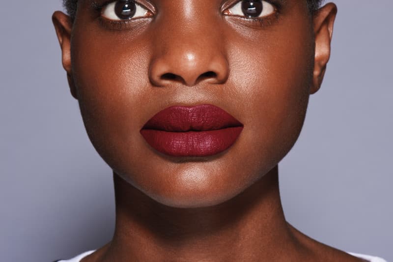 Shiseido ModernMatte Powder 522 Velvet Rope - Batom 4g