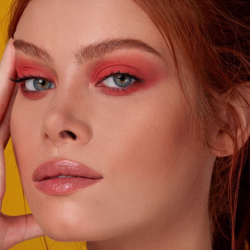 Kit 24 Eyeshadow Palette + CC Cream