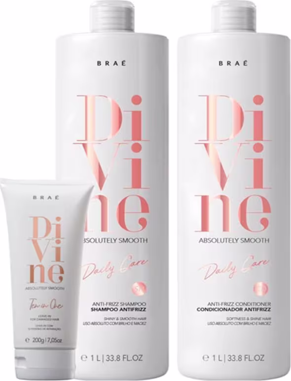 Dois frascos brancos da linha de produtos Braé Divine, contendo shampoo e condicionador antifrizz, com rótulos em tons de rosa e laranja. Também há um tubo branco de leave-in para os cabelos da mesma linha.