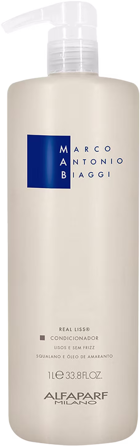 A imagem mostra o Condicionador Real Liss de 1 litro da marca MAB Marco Antônio Biaggi by Alfaparf Milano, com frasco de plástico branco, dosador e detalhes em azul. Estão listados os benefícios e ativos: "Lisos e sem frizz, Squalano e Óleo de Amaranto".