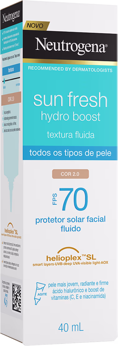 A imagem mostra a caixa do protetor solar. A caixa é branca com detalhes em azul, preto e dourado. Contém informações de benefícios, volumetria e mais.
