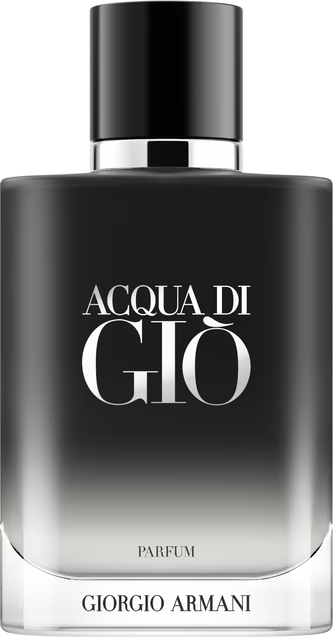 A imagem mostra o frasco do perfume Acqua di Giò Parfum. O vidro do frasco é preto em degradê, escurecendo do topo e clareando na base. O nome “Acqua di Giò” em letras prateadas.