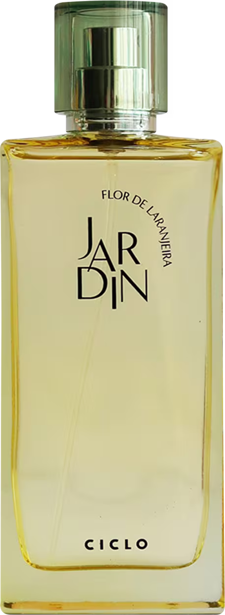 Perfume em frasco retangular de vidro transparente com líquido amarelo claro. A embalagem tem o nome "JARDIN" em letras maiúsculas pretas e "Jardim Sambaca em letras menores abaixo. Na parte inferior, está escrito "CICLO" em letras maiúsculas pretas.