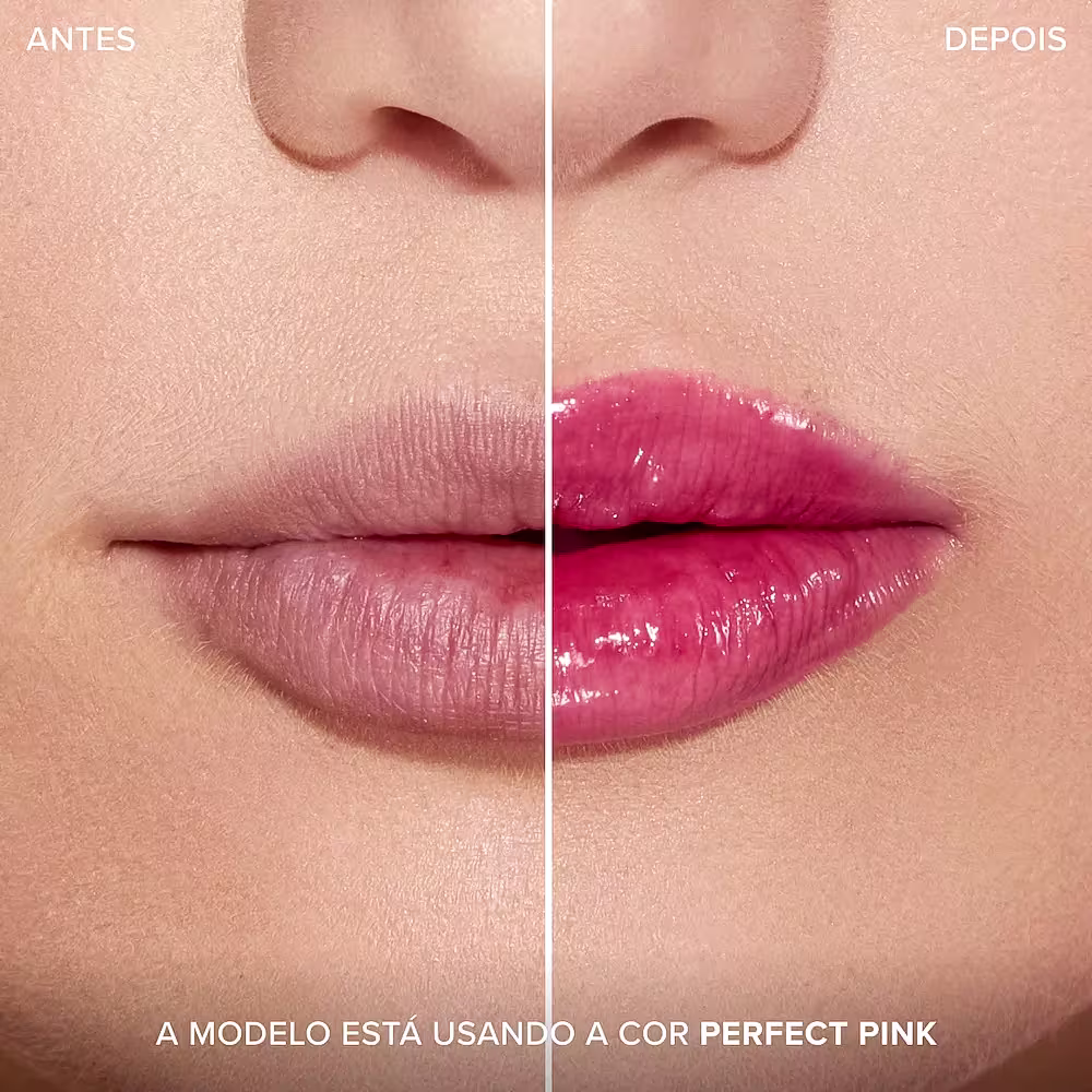 A imagem mostra antes e depois do uso do gloss labial, com foco nos lábios. Frase: A modelo está usando a cor Perfect Pink