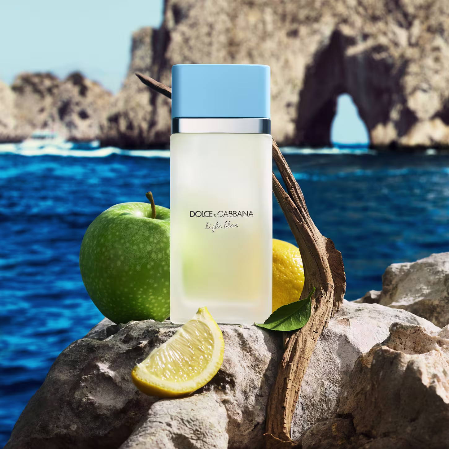 Perfume Feminino Light Blue Dolce & Gabbana EDT, 50ml.