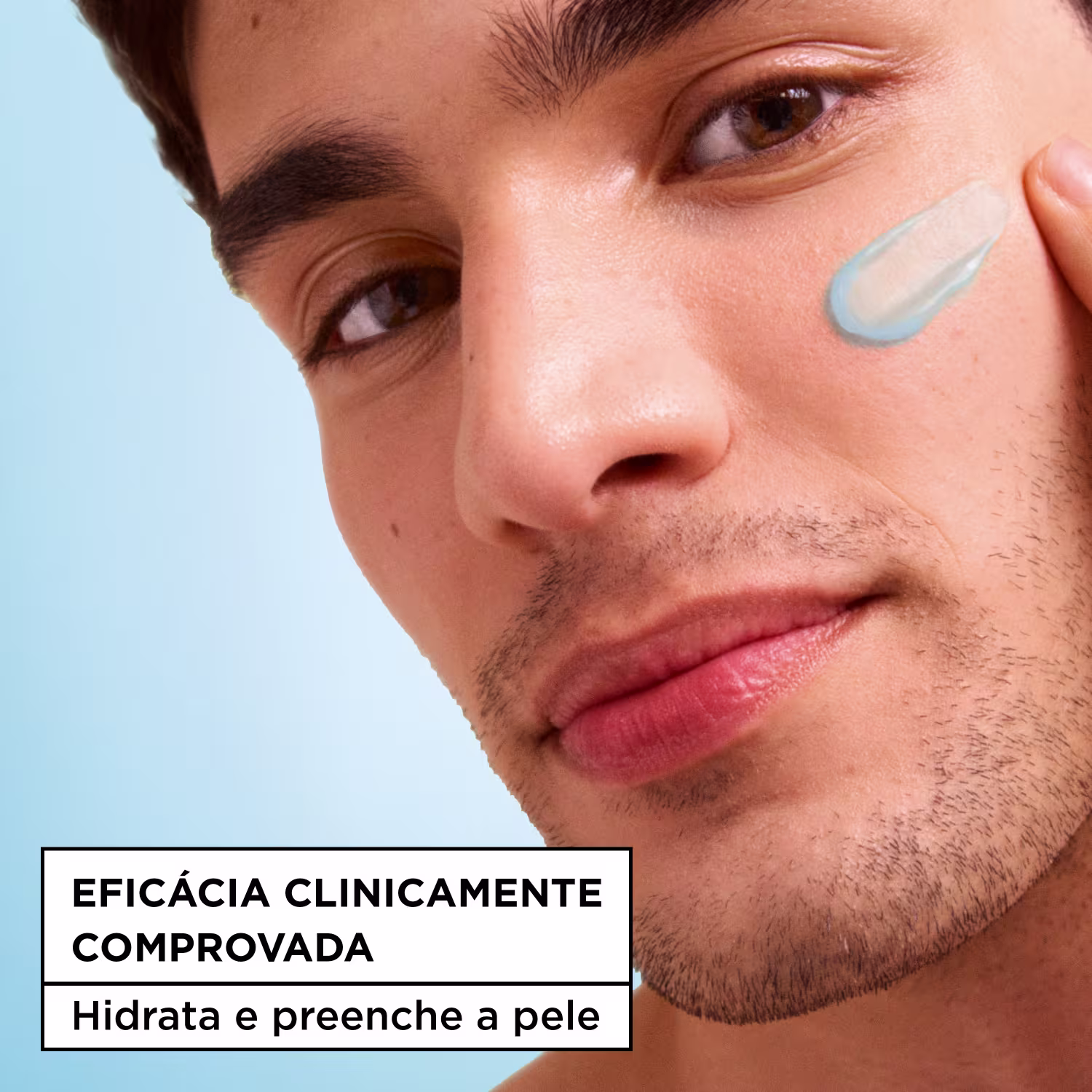 Garnier Hialurônico Toque Seco, com tampa azul e rótulo destacando o nome do produto e a promessa de hidratar profundamente a pele.