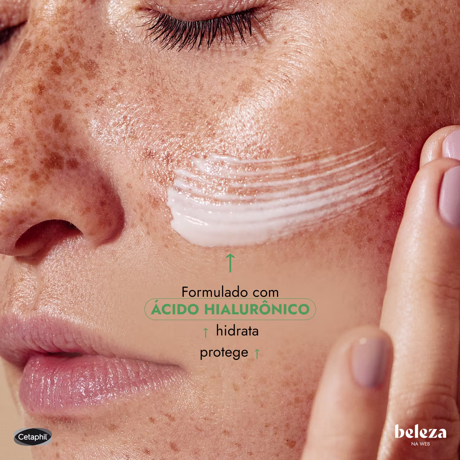 Formulado com ácido hialurônico, hidrata e protege.