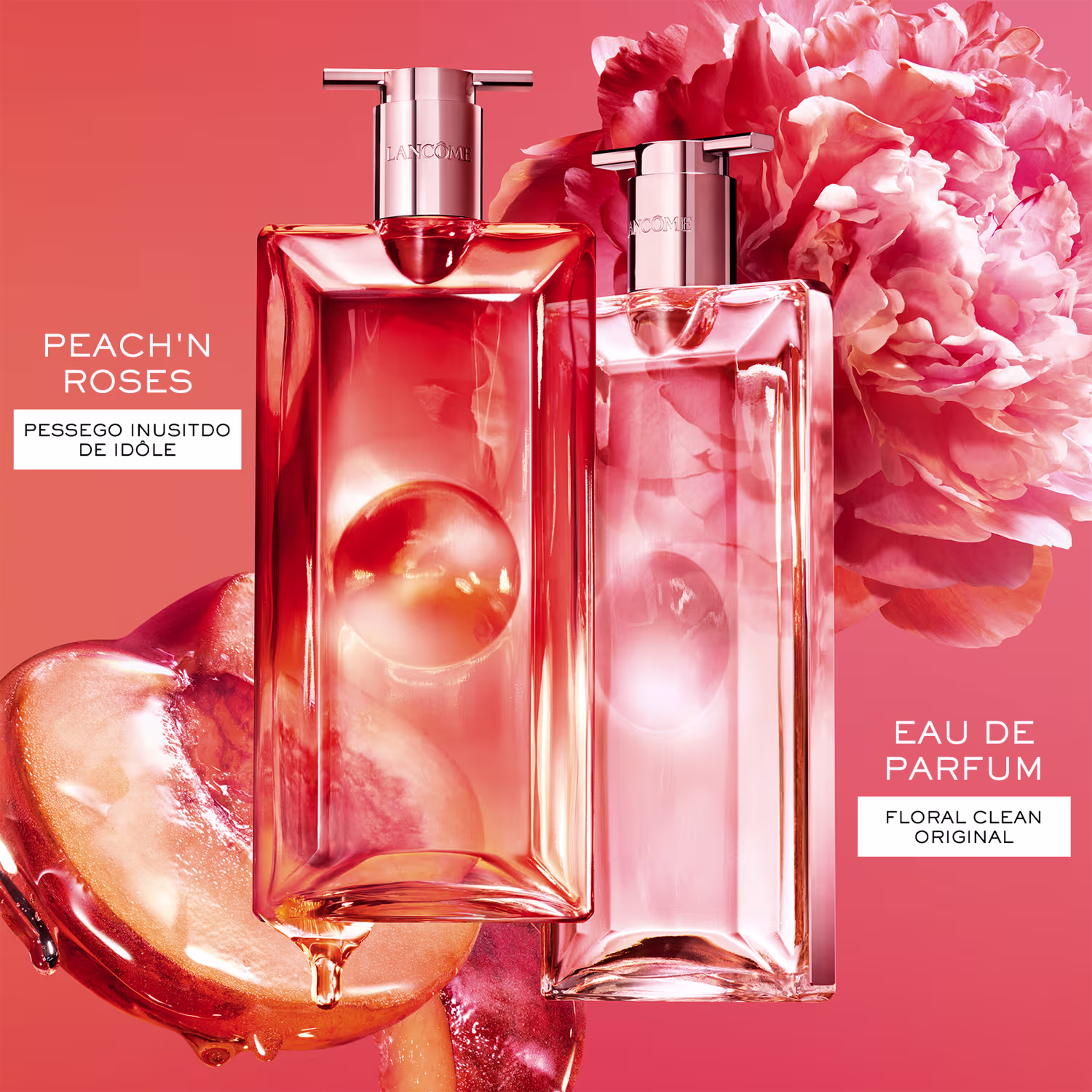 Dois frascos de item de perfumaria da marca Lancôme em embalagens de vidro com detalhes em rosa, contendo líquido avermelhado, rodeados por flores de peônia rosa.