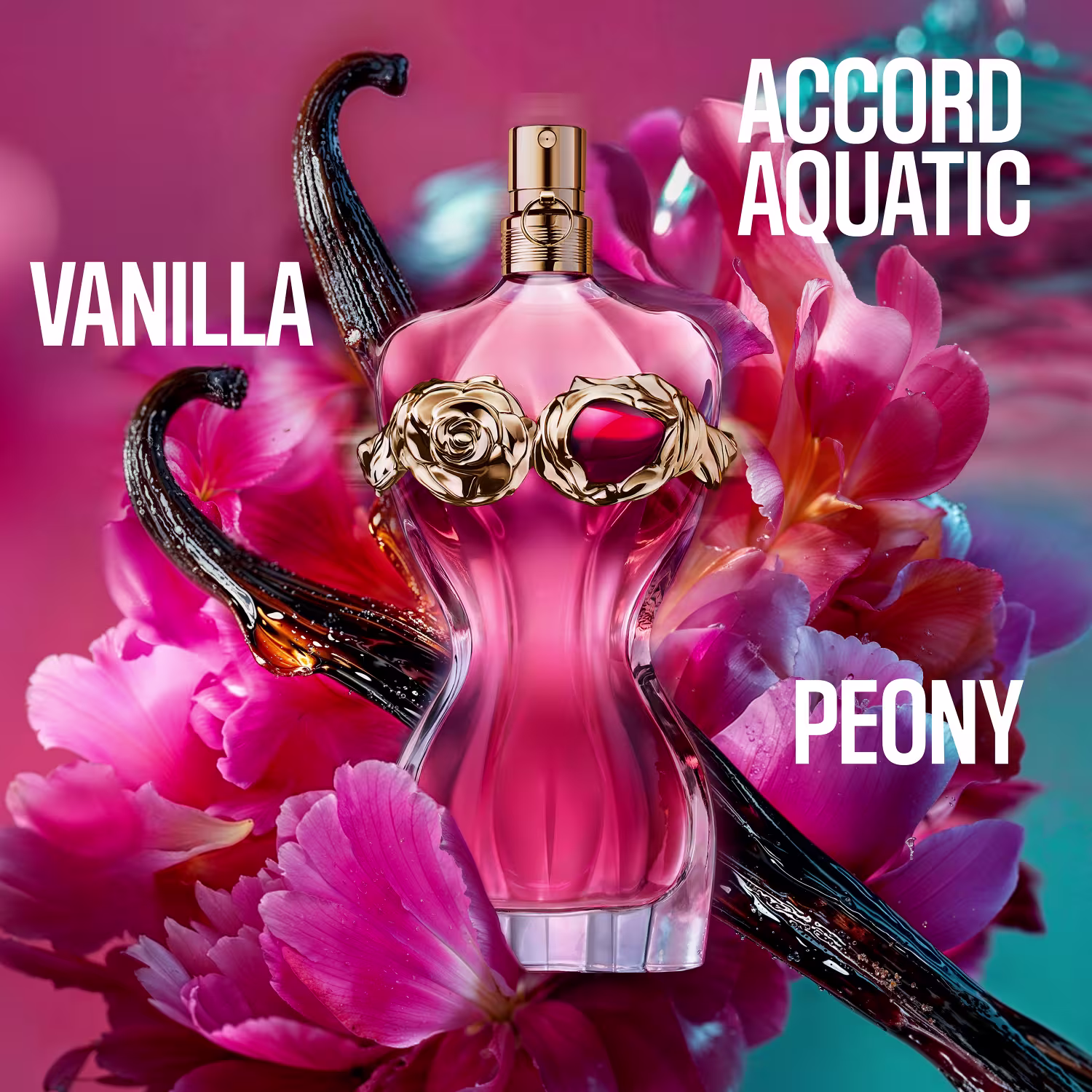 O ambiente retratado é uma composição floral vibrante, com pétalas rosas e azuis, que enquadram um frasco de perfume da marca Jean Paul Gaultier. Texto destaca as notas olfativas: Accord Aquatic, Peony e Vanilla.