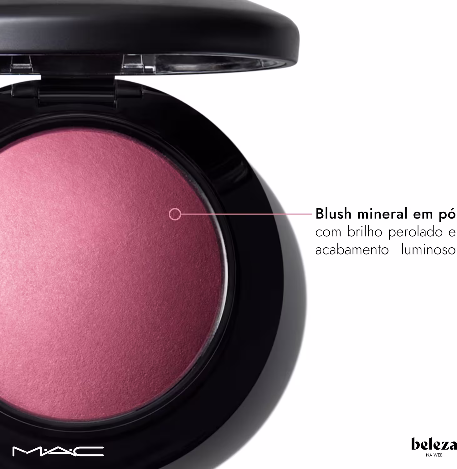 Blush mineral em pó com brilho perolado e acabamento luminoso.