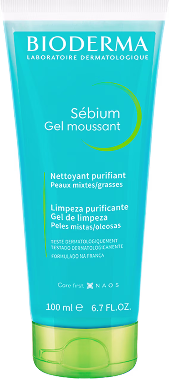 Frasco de gel de limpeza purificante Bioderma Sébium, com embalagem em tons de azul e verde, contendo 100 ml do produto.