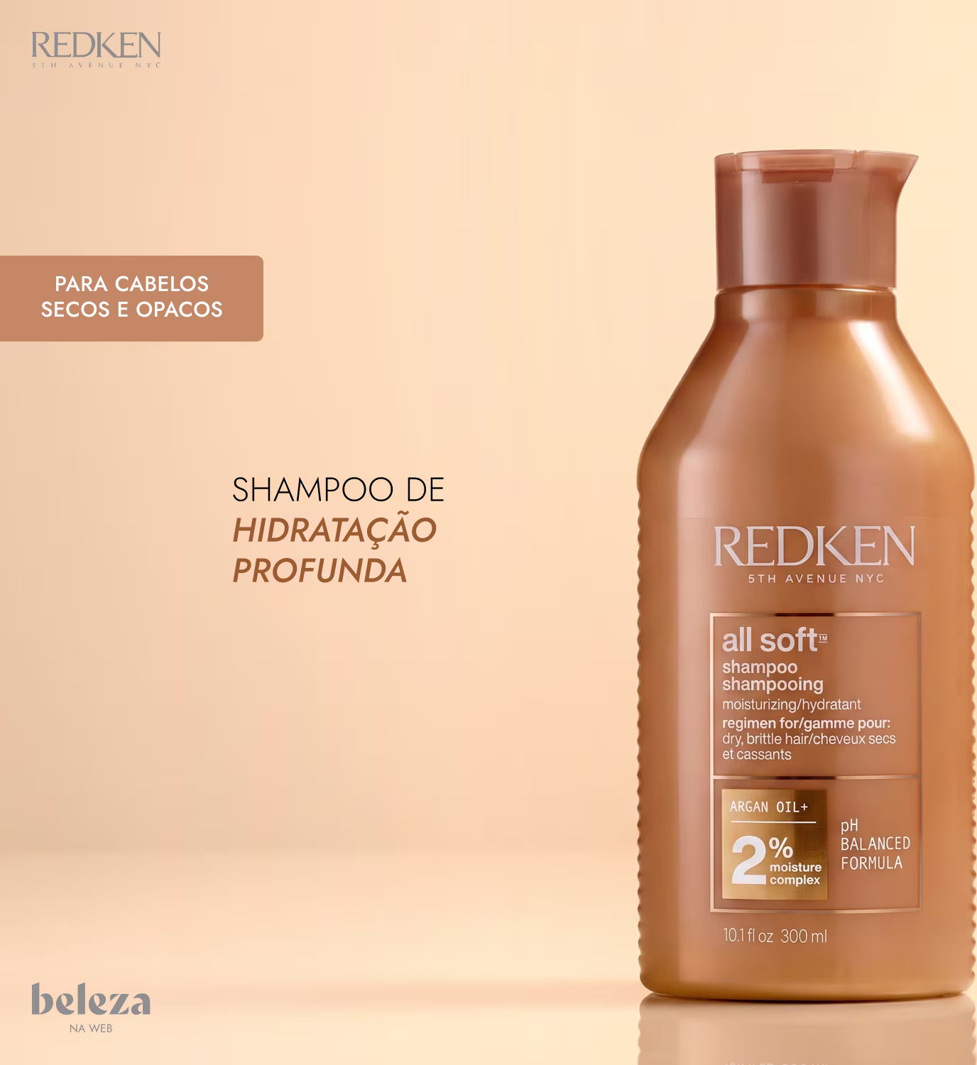 Frasco de shampoo da marca Redken com rótulo indicando "Shampoo de hidratação profunda" para cabelos secos e opacos, contendo 300 ml e informações sobre óleo de argan e fórmula com pH balanceado.