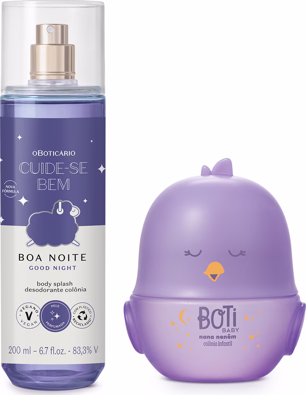 Frasco transparente com líquido azul, pulverizador dourado e rótulo azul e branco com ovelhinha ilustrada contendo 200ml de body splash Cuide-se Bem Boa Noite e um frasco lilás em formato de pintinho contendo 100ml de colônia infantil Boti Baby.