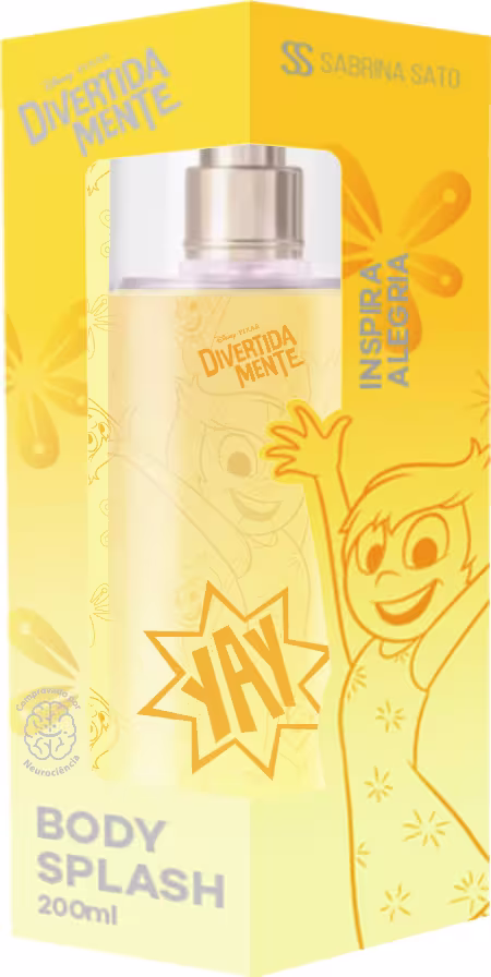 Frasco de body splash da marca Cia. Beauty Divertida Mente Sabrina Sato, em embalagem amarela com ilustrações e texto, contendo 200ml do produto.