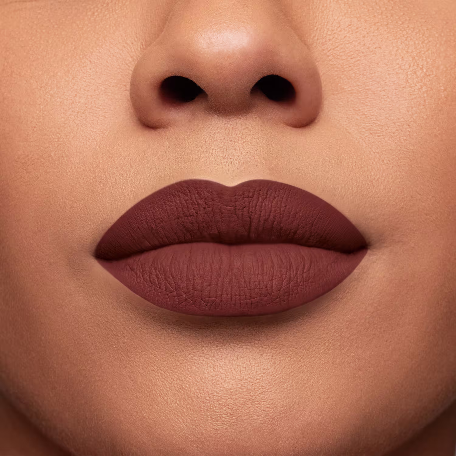 Batom Líquido Eudora Niina Secrets Skinny Matte Castanho Begônia, 5ml.