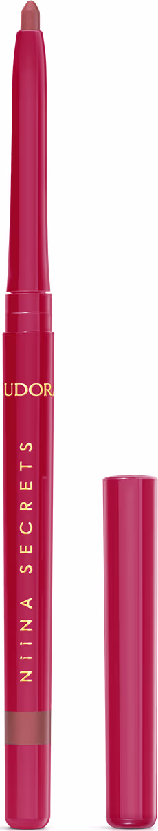 Lápis labial com embalagem rosa da marca Eudora, com corpo cilíndrico e ponta arredondada. Possui rótulo com o nome da marca em letras douradas. A cor do lápis é Rosa.