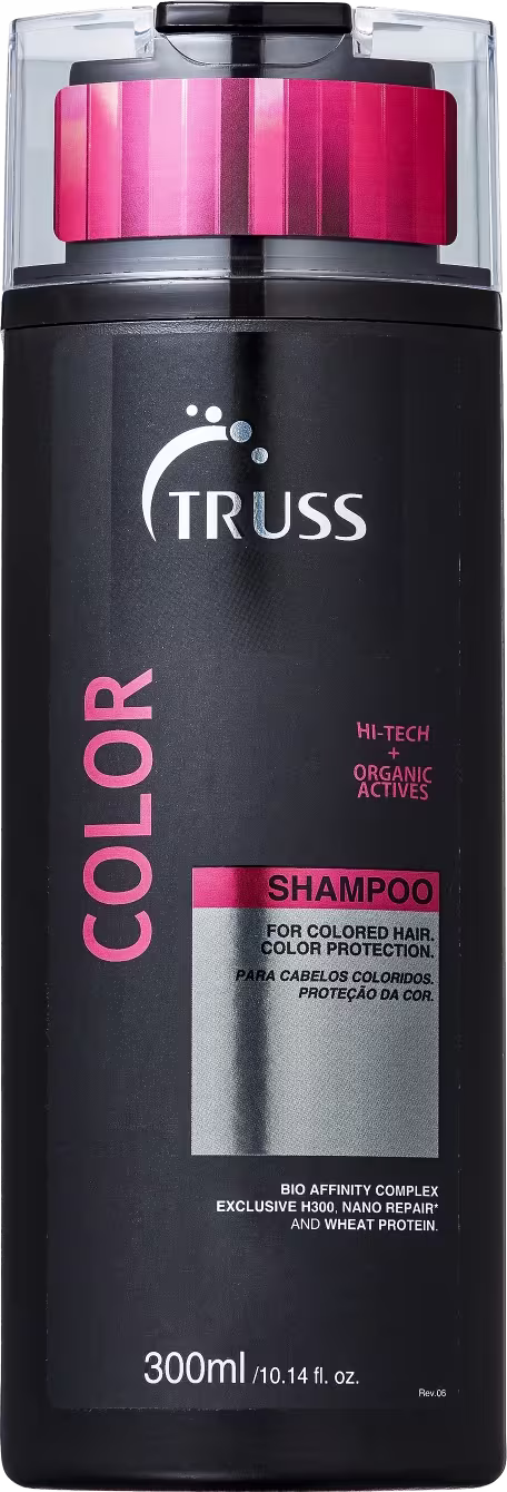 A imagem mostra um frasco de shampoo da marca Truss, da linha "Color". É um produto voltado para cabelos coloridos.