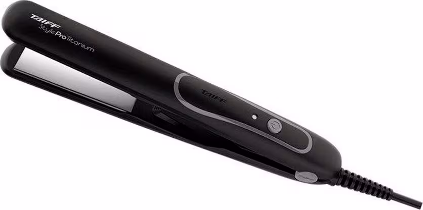 Prancha de cabelo Taiff. Trata-se de um aparelho de alisamento e modelagem de cabelos, com design em preto fosco e detalhes em cinza. O produto possui controles e botões na parte superior, além de um cabo de alimentação elétrica.