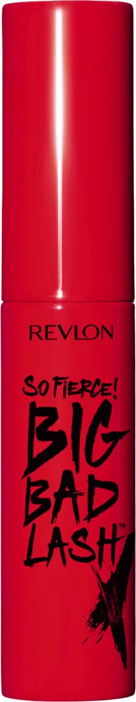 O frasco tem um design arrojado, com um risco preto em zigue-zague atravessando o rótulo vermelho. O pincel aplicador é volumoso e projetado para criar um efeito de cílios volumosos.
