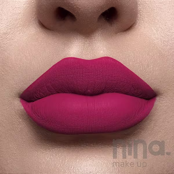 Resultado de cor do Batom Líquido Nina Makeup Instant Lips Doce Infinito, um rosa pink