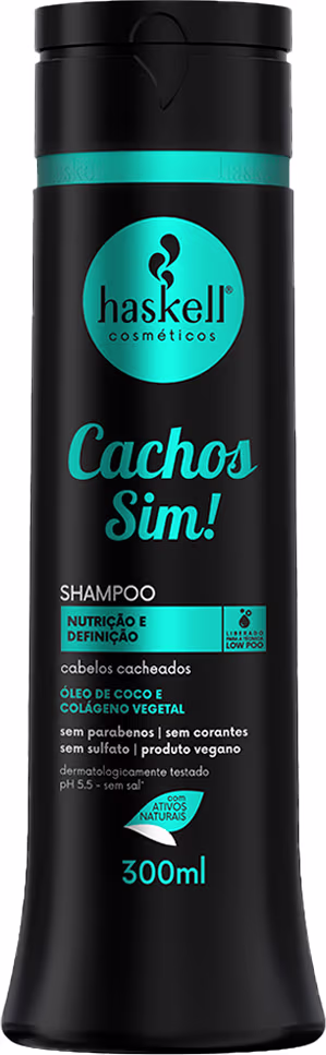 Shampoo da marca Haskell, chamado "Cachos Sim!". A embalagem contém informações sobre o produto, como "Nutrição e Definição" e "Óleo de Coco e Colágeno Vegetal". O frasco possui um formato cilíndrico e uma tampa preta. O tamanho do produto é de 300ml.
