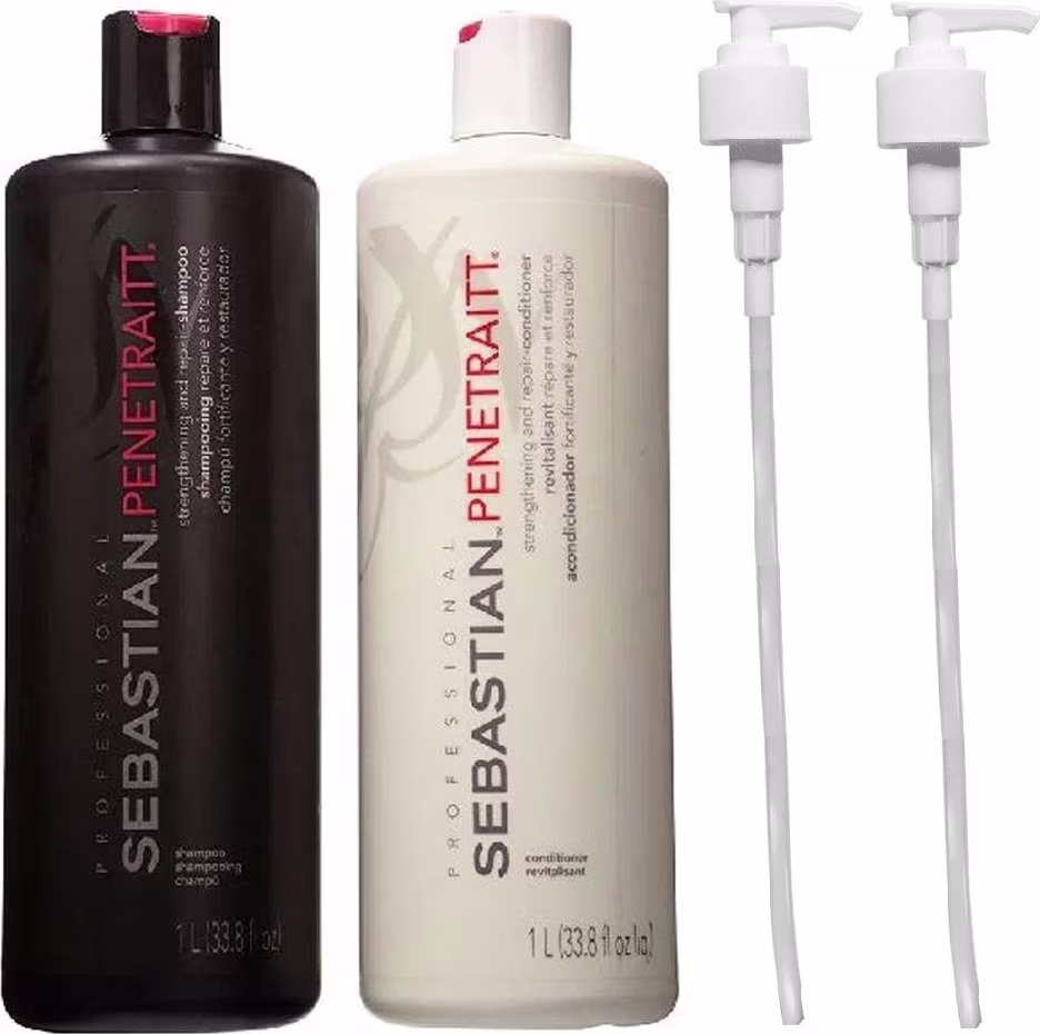A imagem mostra frascos de shampoo e condicionador Penetraitt da marca Sebastian Professional e duas válvulas pump. Um frasco é preto com detalhes em vermelho e o outro é branco.