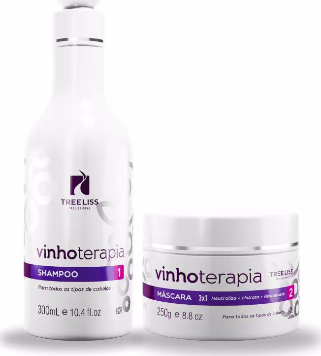 Shampoo e máscara para cabelos da linha Vinhoterapia da marca TreeLiss Profissional. O shampoo vem em uma embalagem de 300ml, com detalhes em roxo e o logotipo da marca. A máscara está em um pote de 250g, também com detalhes em roxo e o logotipo.