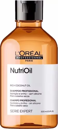 É um shampoo profissional da linha Nutrioil da L'Oréal Professionnel. O frasco é de plástico transparente na cor âmbar, com uma tampa preta. Na parte frontal, há o logotipo da L'Oréal Professionnel e o nome do produto "NutriOil Rich Coconut Oil"