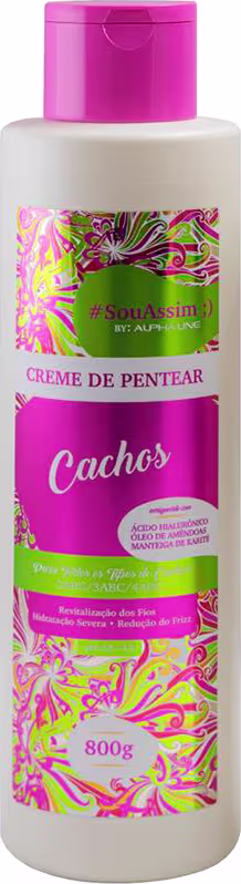 Creme de pentear Cachos da linha Alpha Line. Embalagem plástica cilíndrica branca de 800g com tampa rosa. Rótulo rosa com detalhes em verde e amarelo, exibindo o nome do produto "Creme de Pentear Cachos"