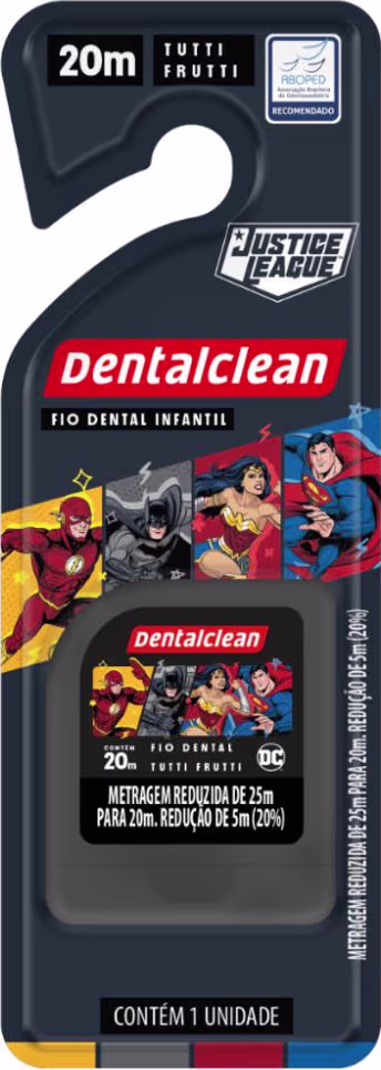 Produto dental infantil Dentalclean com embalagem plástica preta e detalhes em vermelho, azul, amarelo e branco. Apresenta imagens dos personagens da Liga da Justiça (Batman, Mulher Maravilha, Superman, Flash).