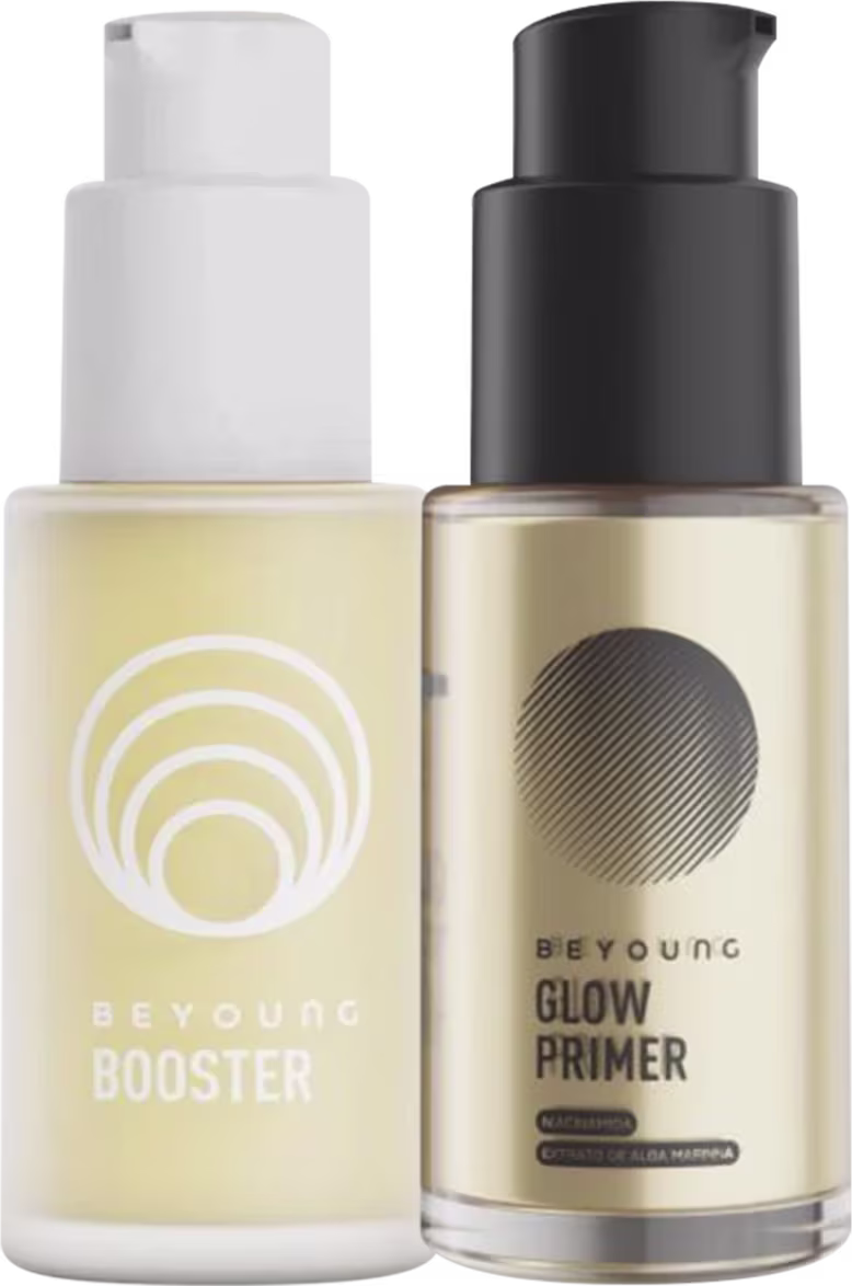 Dois frascos de produtos de beleza da marca Beyoung: um frasco branco com rótulo amarelo contendo um "Booster" e um frasco preto com rótulo dourado contendo um "Glow Primer". Ambos os produtos apresentam embalagens modernas e minimalistas.