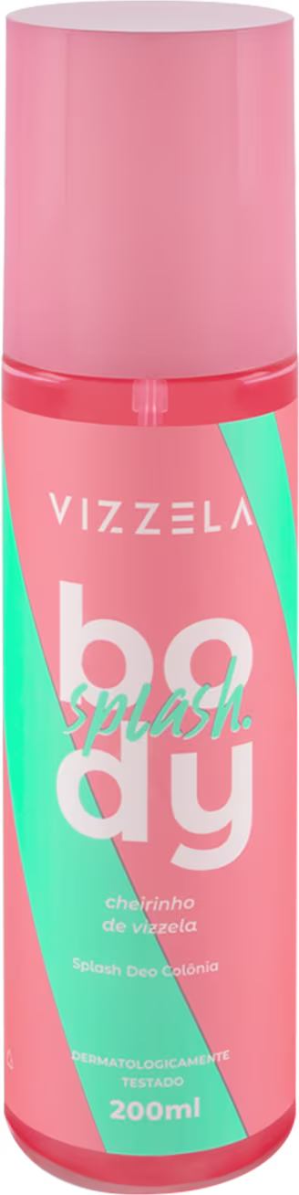 A imagem mostra um frasco de body splash com rótulo rosa e detalhes verdes.