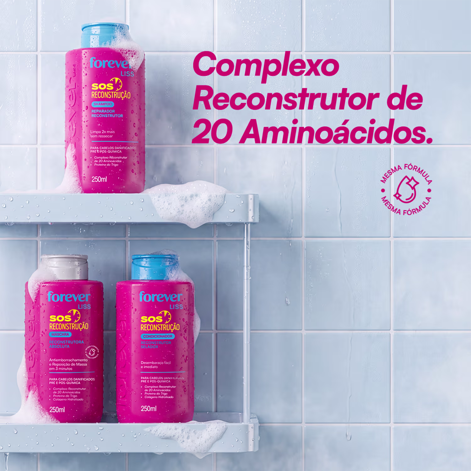 Três frascos de produtos de beleza da marca Forever Liss, em embalagens rosa com detalhes azuis, contendo shampoo, máscara e condicionador reconstrutor para cabelos danificados.