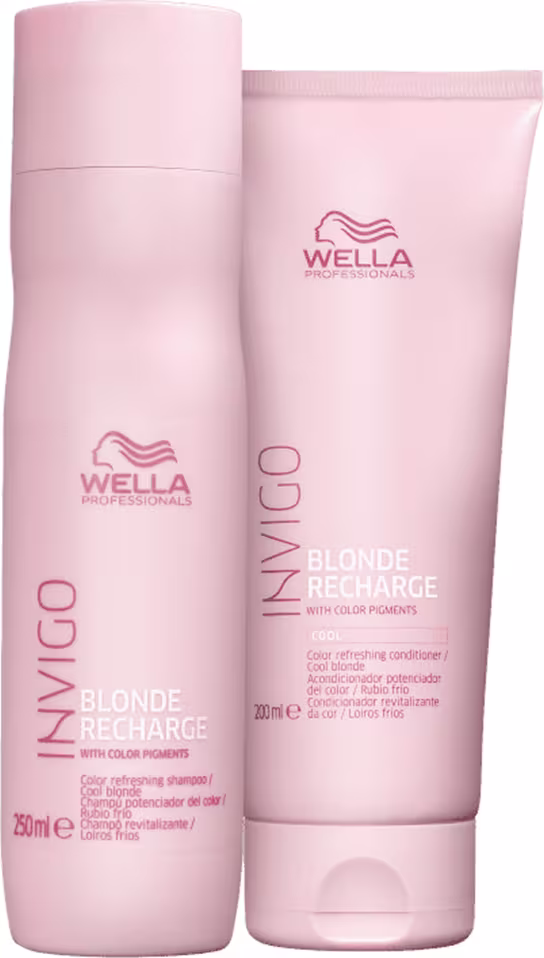 Shampoo e um condicionador em embalagens cilíndricas na cor rosa claro. As embalagens exibem o logotipo da Wella e o nome "Invigo Blonde Recharge with color pigments" em letras vermelhas. O shampoo tem capacidade de 250ml e o condicionador 200ml.