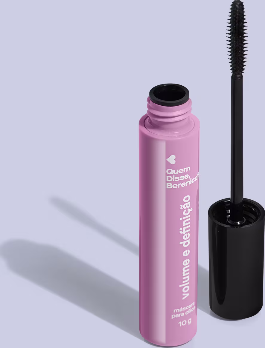 Rímel em embalagem cilíndrica rosa com tampa preta.