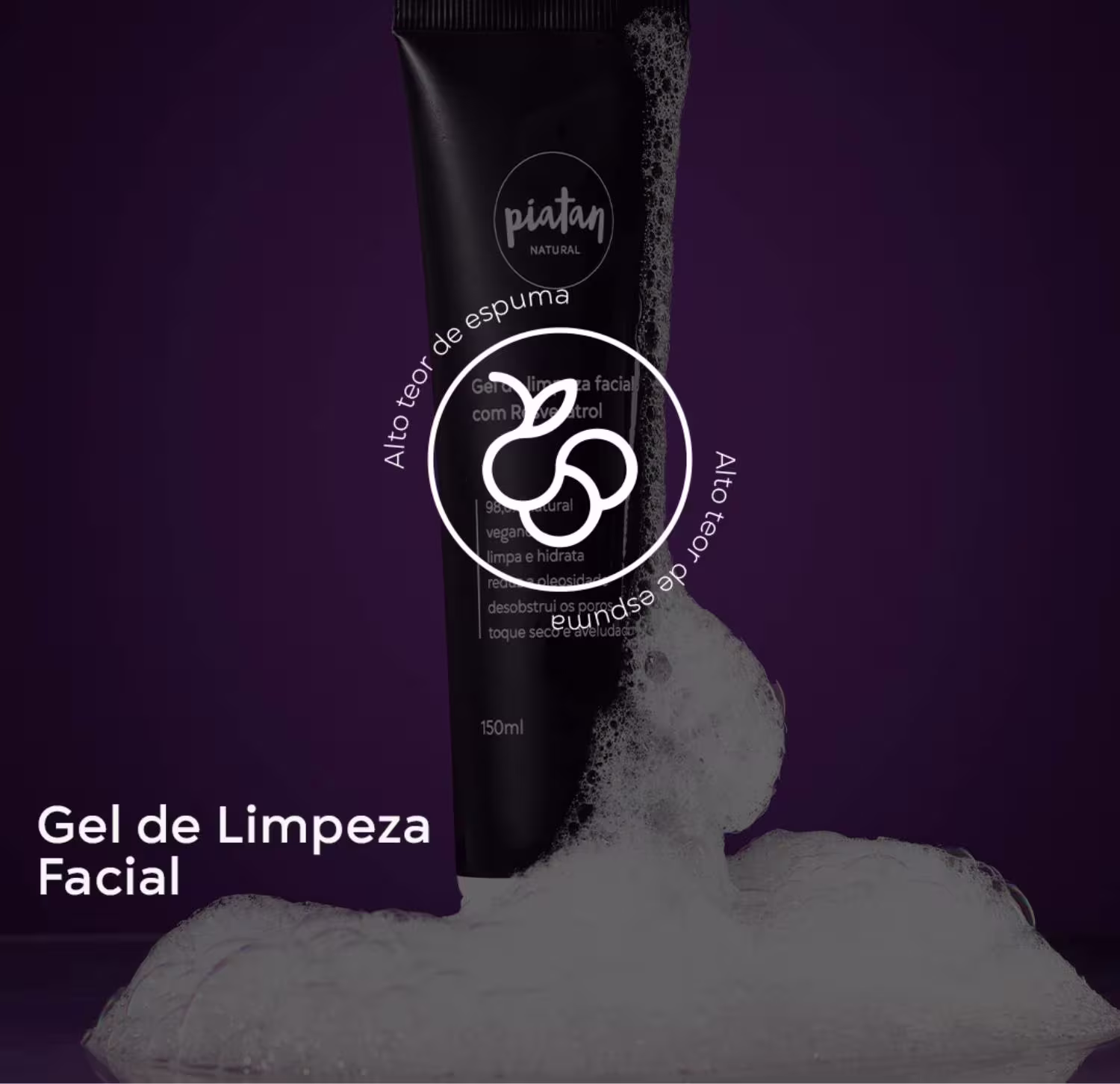Gel de limpeza facial da marca Piatan Natural. Embalagem preta em tubo plástico de 150ml. Rótulo com logotipo da marca e informações do produto em português, como "Alto teor de espuma".