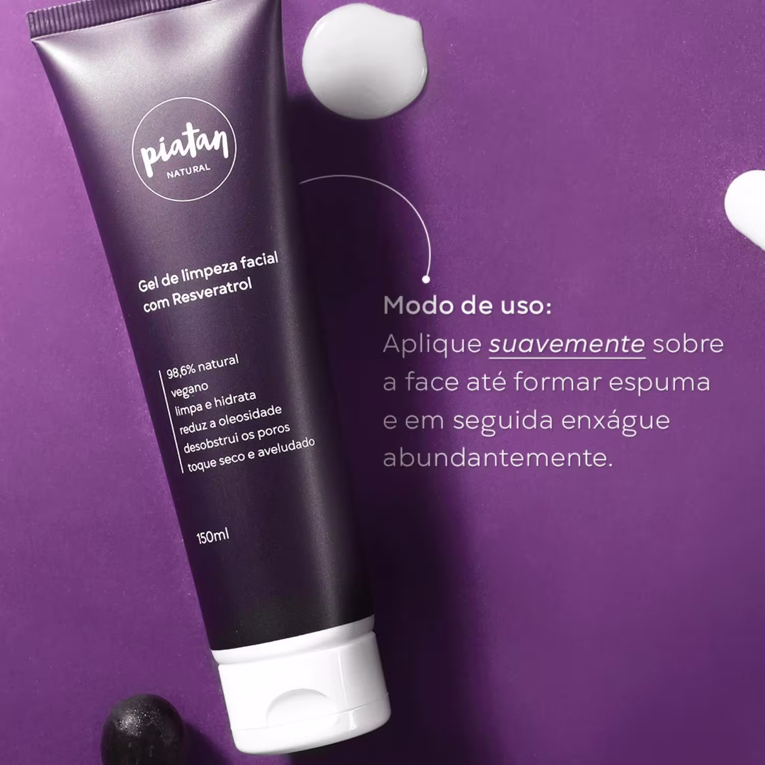 A imagem mostra o gel de limpeza e ao lado instruções de uso: Aplique suavemente sobre a face até formar espuma e em seguida enxágue abundantemente.