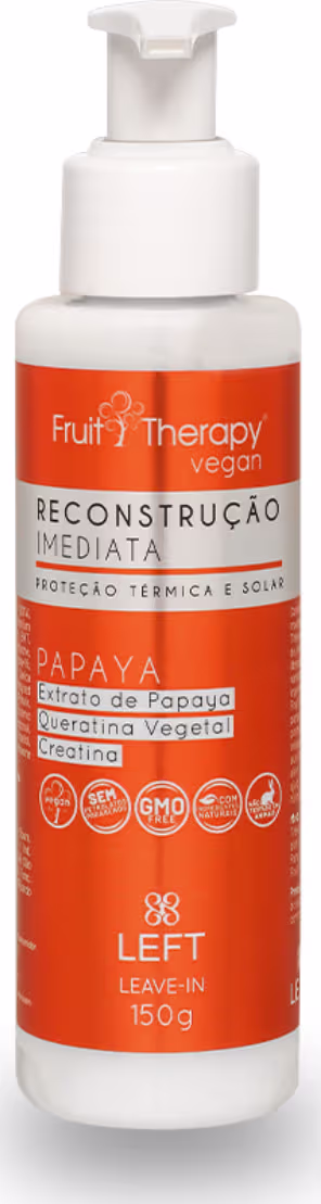 A imagem mostra um produto da linha Fruity Therapy Vegan para reconstrução. O frasco é laranja com detalhes na cor branca, contendo 150g do produto. De acordo com os ícones na embalagem, ele é vegano, livre de petrolatos, sal, parabenos e corantes.