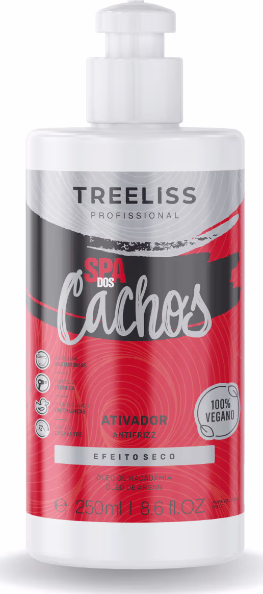 Produto ativador para cabelos da marca TreeLiss Professional. Embalagem em frasco plástico de 250ml com tampa branca. Rótulo vermelho com texto "Spa Dos Cachos" e informações do produto em preto e branco, como "Ativador Antirizz" e "Efeito Seco".