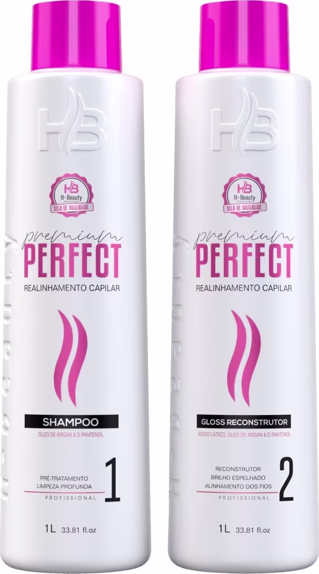 Dois frascos de brancos de 1L cada com tampas rosadas contendo produtos para realinhamento e brilho dos fios.  Rotulados como "Shampoo" e "Gloss Reconstitutor", respectivamente, com instruções de uso em português.