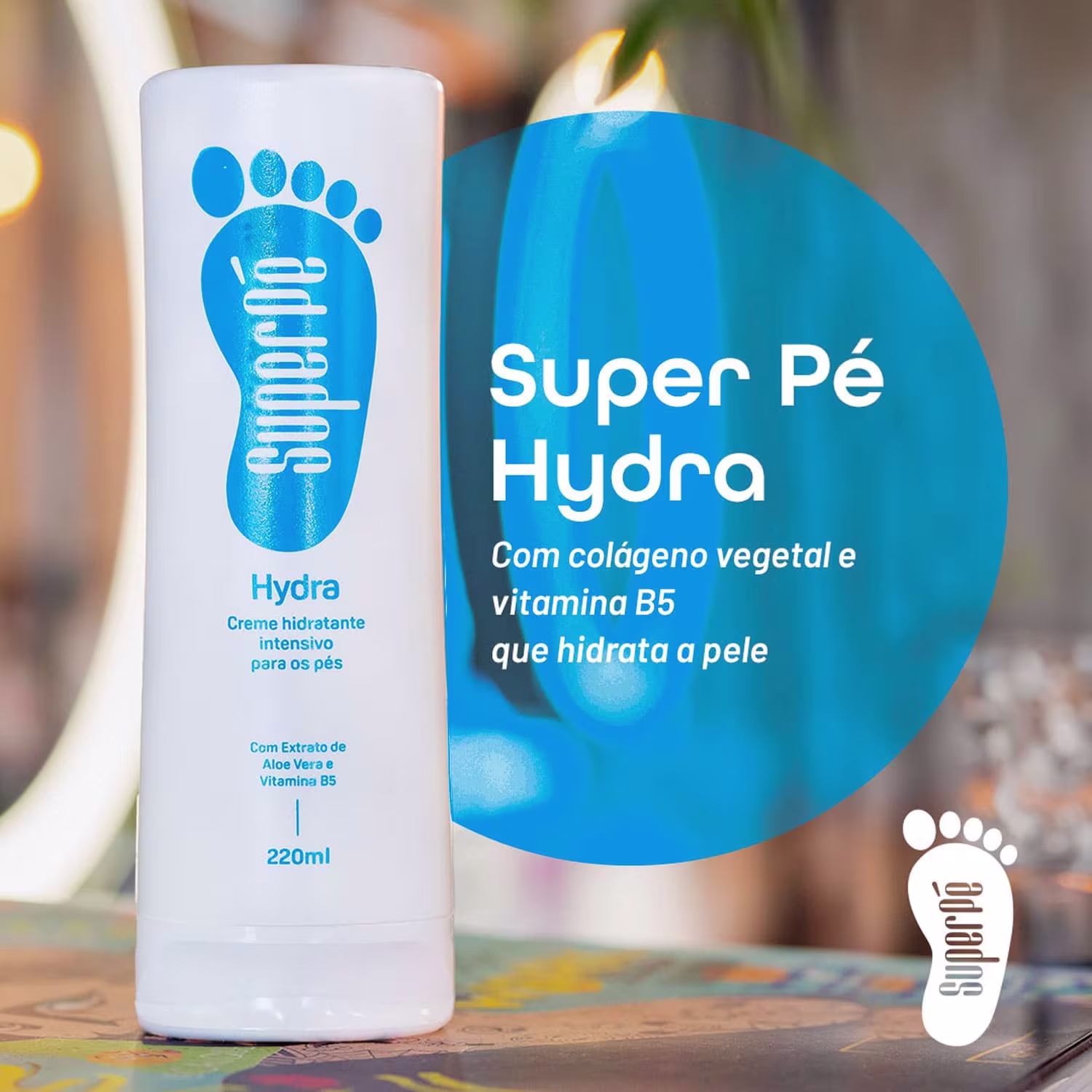 Creme hidratante intensivo para os pés da marca Hydra. Embalagem de tubo plástico branco de 220ml com rótulo azul contendo o logotipo de uma pegada.
